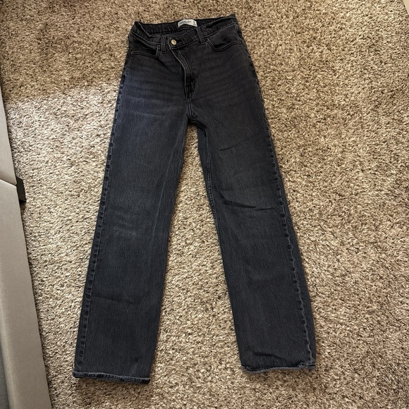 Abercrombie & Fitch Denim - Abercrombie & Fitch Women's Black Straight Leg Jeans